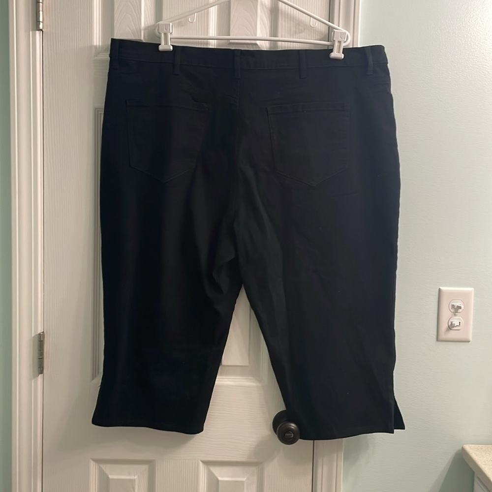 Gloria Vanderbilt Denim Capri NWT - Picture 2 of 5